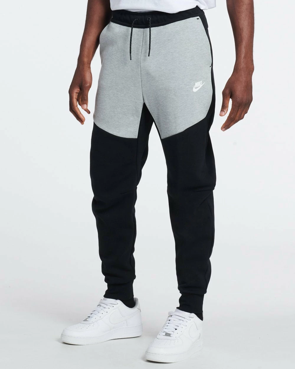 Nike NSW Tech Fleece Jogger Pants Black/Dark Grey Heather/White 1 Nike NSW Tech Fleece Jogger Pants Black/Dark Grey Heather/White