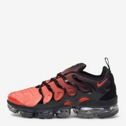 Nike Air VaporMax Plus Black / Crimson