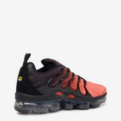 Nike Air VaporMax Plus Black / Crimson -Cheap mens-new-arrivals Store DZ4857 001 3 1800x