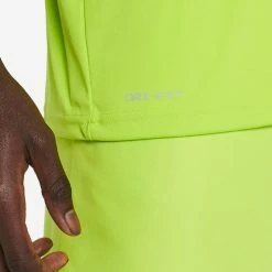 Nike Just Do It Swoosh Tee Atomic Green -Cheap mens-new-arrivals Store NESSC660 312 5 1800x