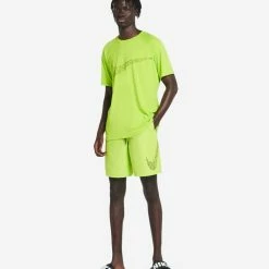 Nike Just Do It Swoosh Tee Atomic Green -Cheap mens-new-arrivals Store NESSC660 312 6 1800x